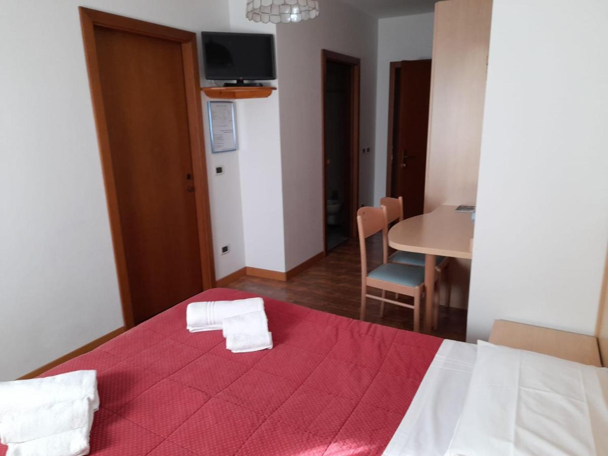 بينْسولُ Hotel Garni B&B Maffei المظهر الخارجي الصورة